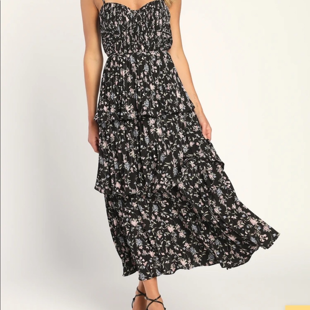 Lulu’s Cascading Crush Floral Midi Dress NWT